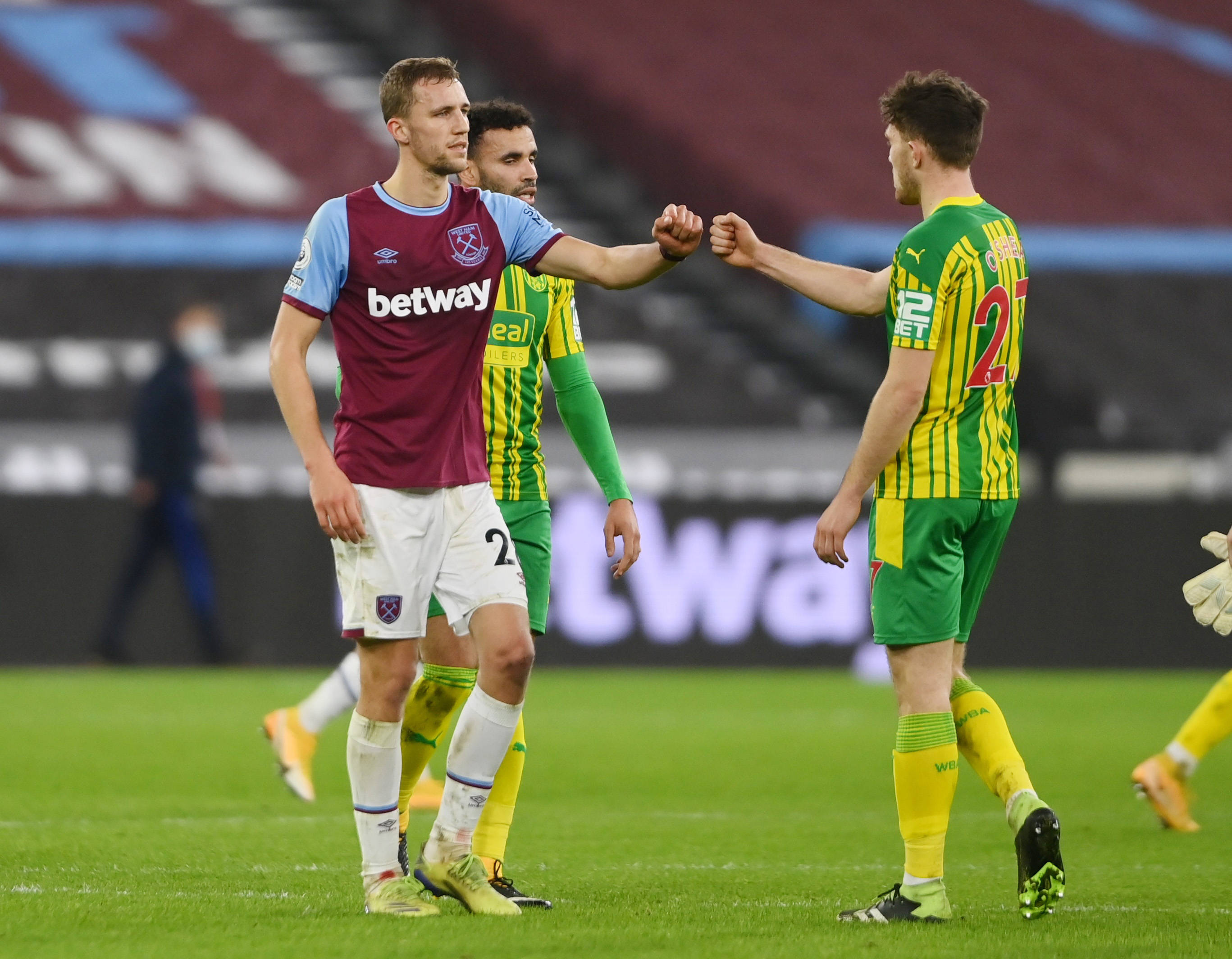 面对对手的 面对对手的