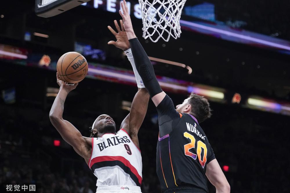 亚历克斯的 亚历克斯的