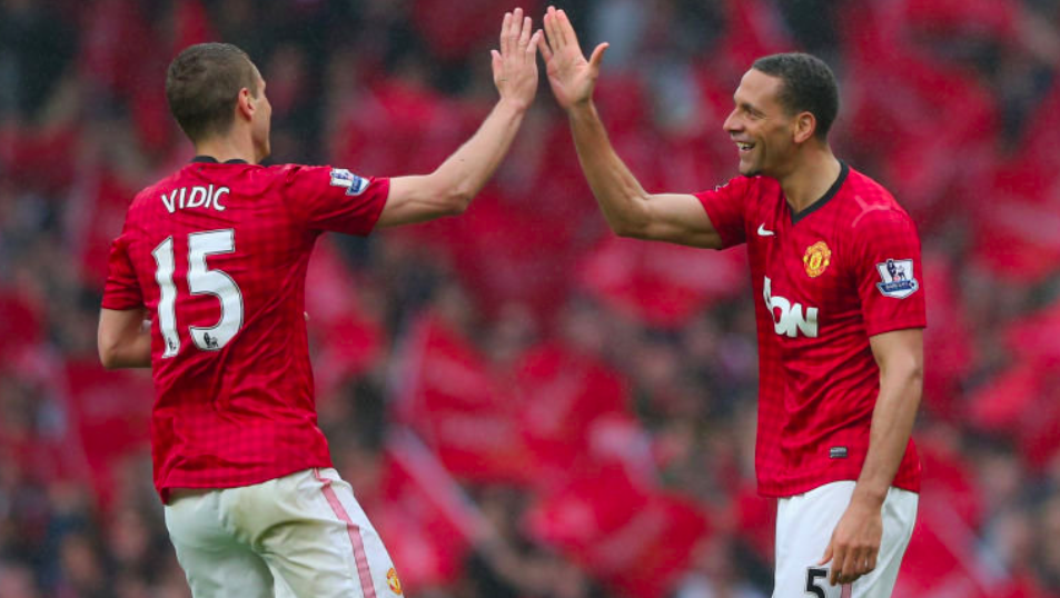 尔西夺冠背 尔西夺冠背